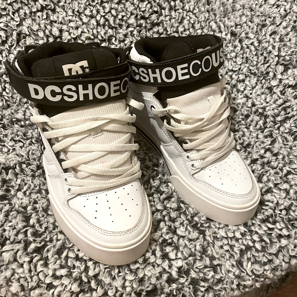 Womens DC Hightops.